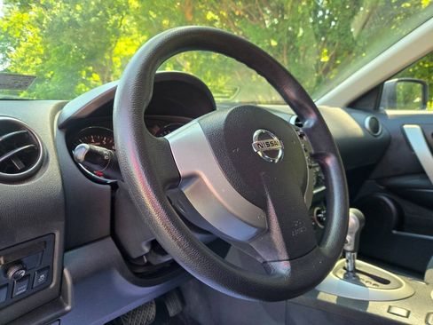 Used 2013 Nissan Rogue S AWD/4WD image 20