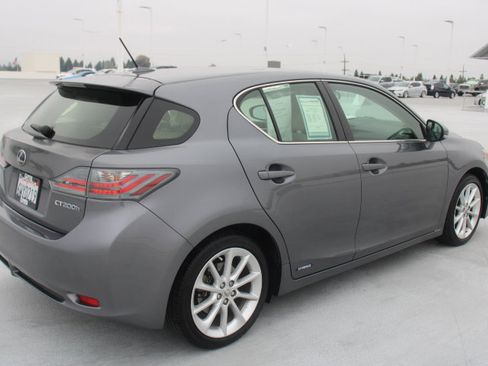 Used 2012 Lexus CT 200h Premium FWD image 3