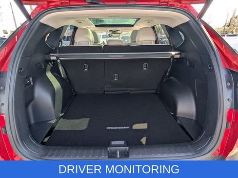 Used 2023 Hyundai Tucson Limited w/ Cargo Package FWD image 7