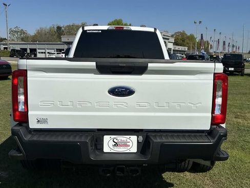 Used 2024 Ford F350 XL image 5