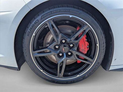 Used 2020 Chevrolet Corvette Stingray Convertible w/ Z51 Performance Package RWD image 9