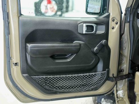 Used 2020 Jeep Gladiator Sport w/ Trailer Tow Package image 13