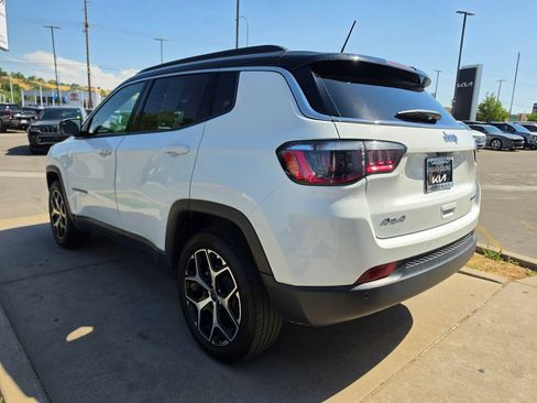 Used 2025 Jeep Compass Limited AWD/4WD image 7
