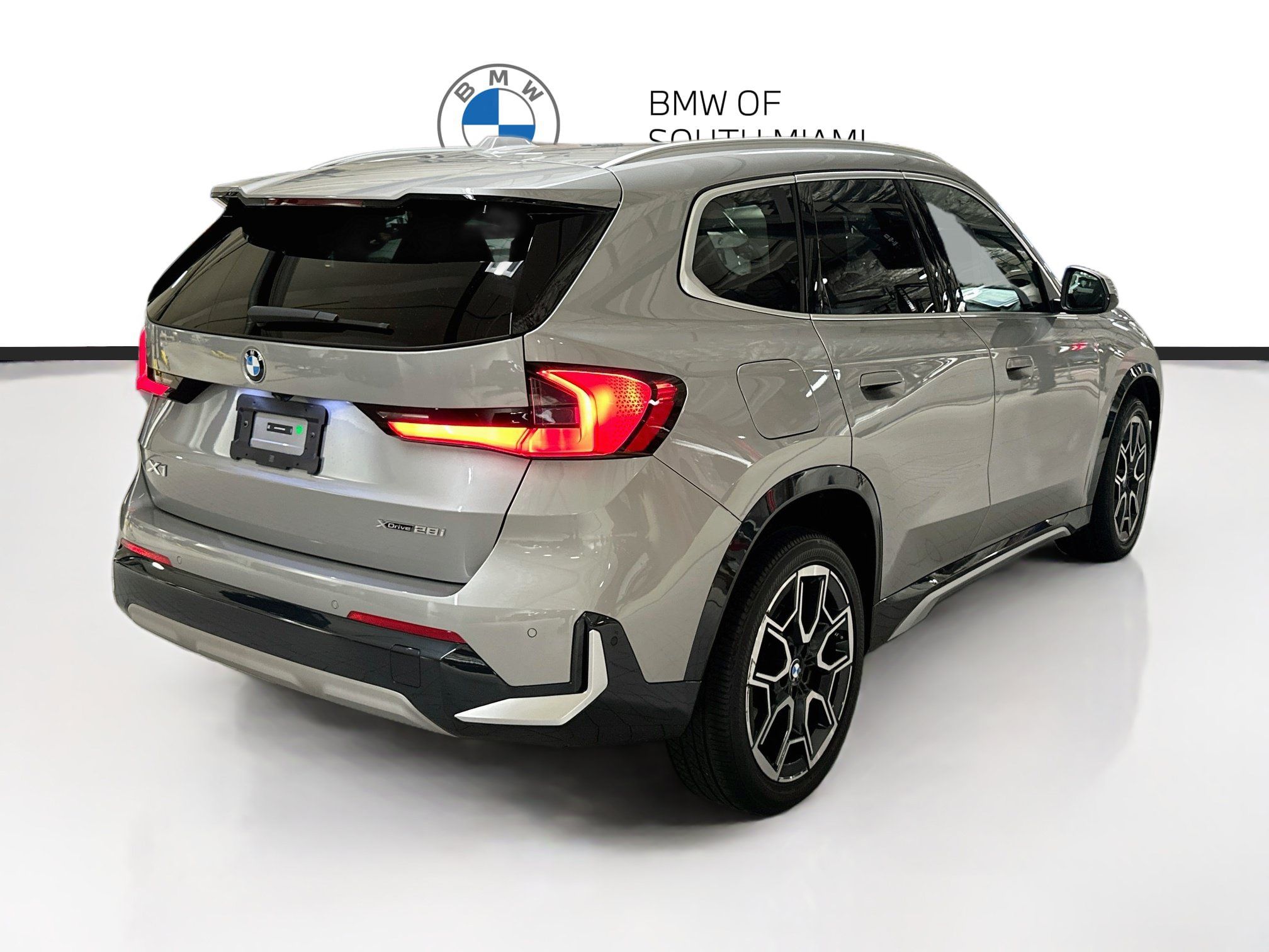 Certified 2023 BMW X1 xDrive28i w/ Convenience Package AWD/4WD image 7