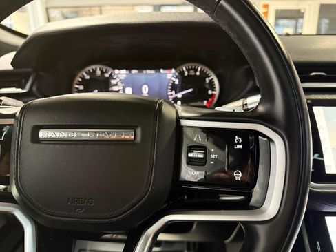 Used 2022 Land Rover Range Rover Velar R-Dynamic S image 11