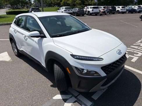 Used 2023 Hyundai Kona SE AWD/4WD image 14