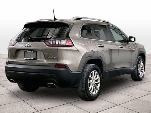 Used 2019 Jeep Cherokee Latitude w/ Cold Weather Group AWD/4WD image 11