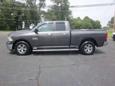 Used 2017 RAM 1500 Classic SLT RWD image 1