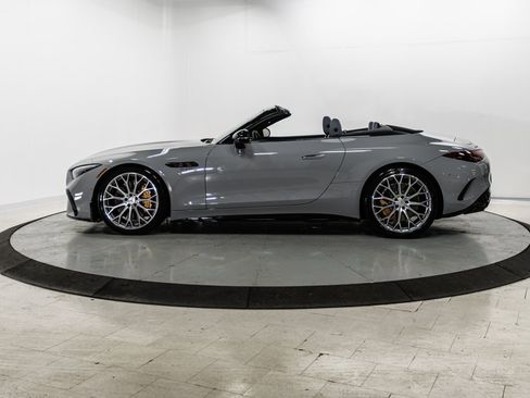 Used 2022 Mercedes-Benz SL 63 AMG 4MATIC image 37