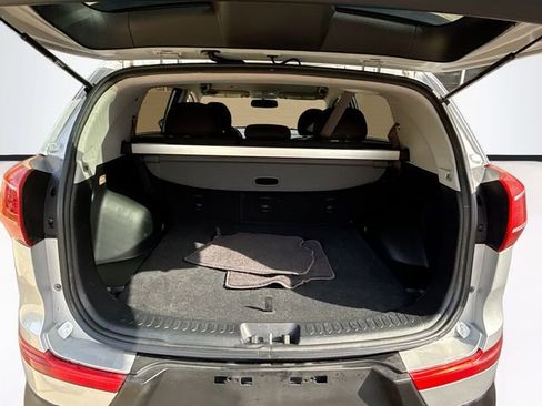 Used 2011 Kia Sportage LX w/ Navigation Pkg image 25