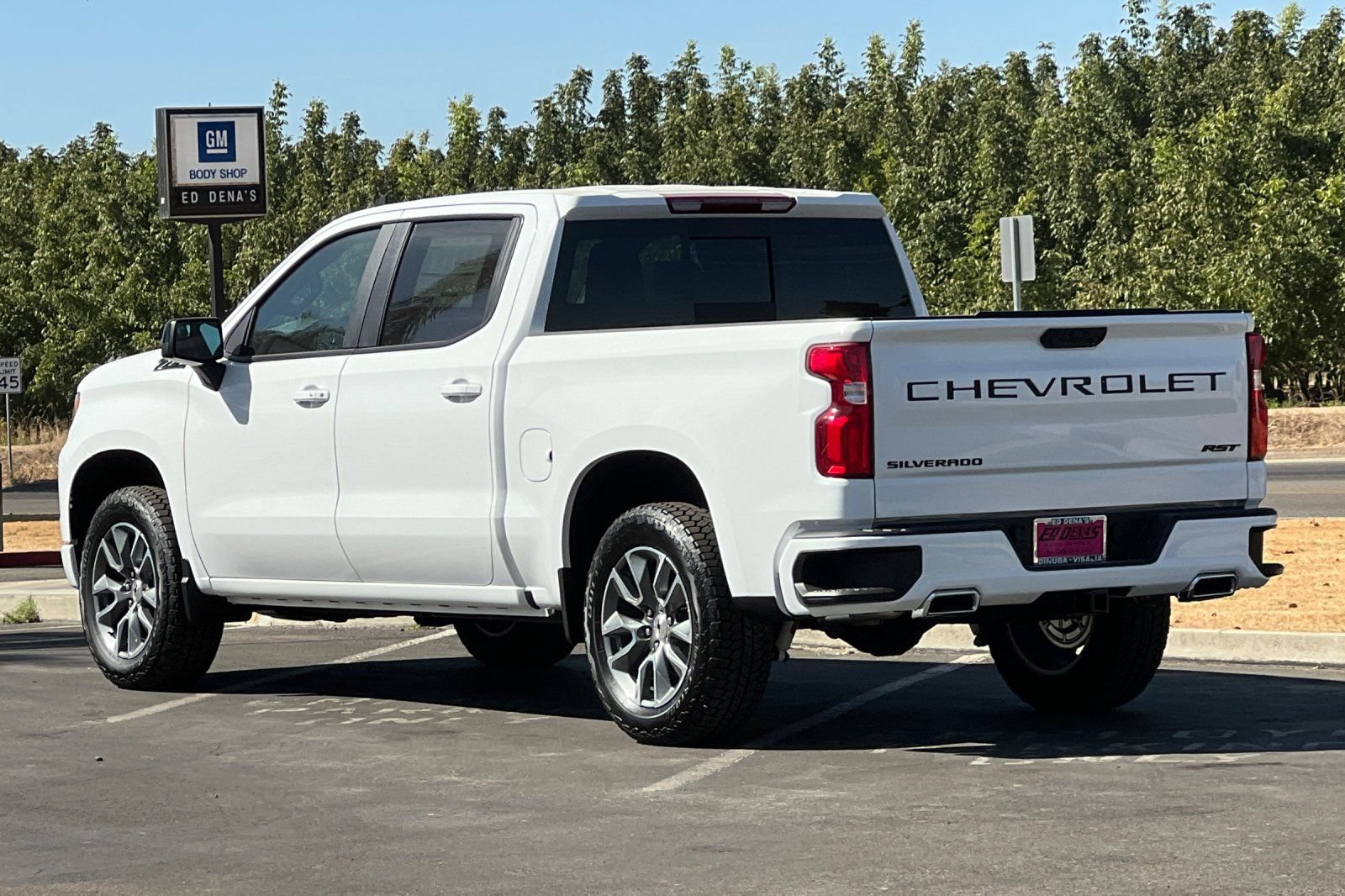 New 2026 Chevrolet Silverado 1500 RST w/ Z71 Off-Road Package AWD/4WD image 7