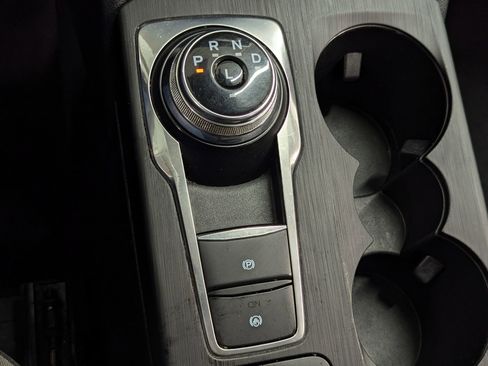 Used 2020 Ford Escape SE image 13