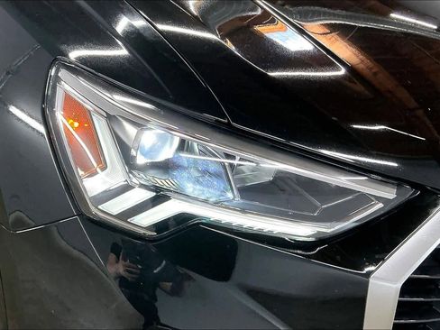 Certified 2025 Audi Q3 2.0T Premium w/ Convenience Package image 31