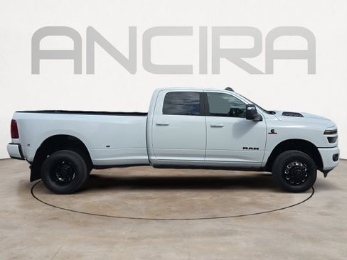 New 2026 RAM 3500 Laramie AWD/4WD image 11