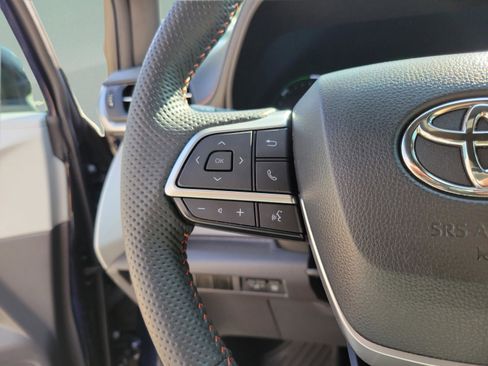 Certified 2024 Toyota Sienna XSE FWD image 25
