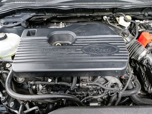 Used 2020 Ford Escape Titanium image 36