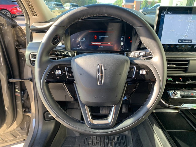 Certified 2025 Lincoln Corsair AWD image 19