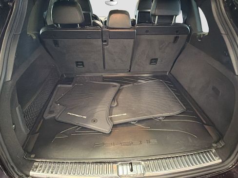 Used 2012 Porsche Cayenne image 30