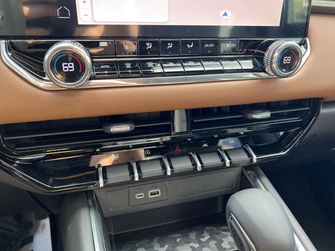 New 2026 GMC Canyon AT4 image 28