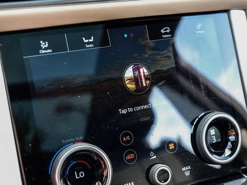 Used 2019 Land Rover Range Rover Supercharged AWD/4WD image 36