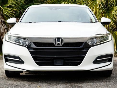 Used 2018 Honda Accord Hybrid image 3