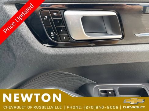 Used 2019 Porsche Cayenne AWD/4WD image 25