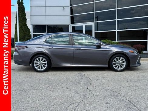 Used 2023 Toyota Camry LE FWD image 2