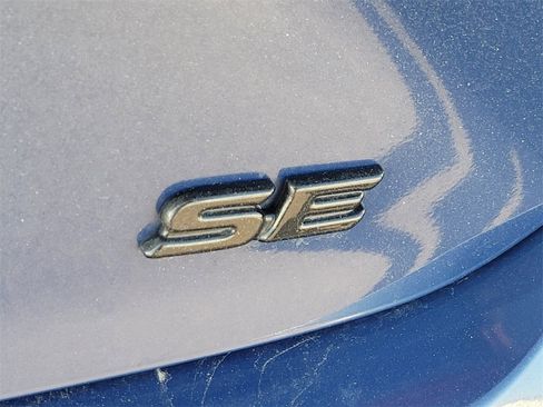 Used 2025 Toyota Camry SE w/ Convenience Package image 8