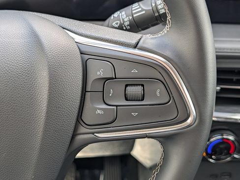 Used 2025 Buick Encore GX Preferred FWD image 22