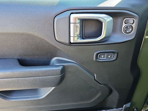 Used 2024 Jeep Wrangler Sport AWD/4WD image 12
