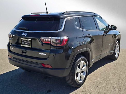 Used 2020 Jeep Compass Latitude image 3