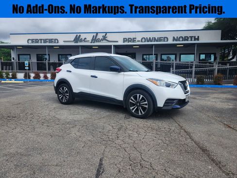 Used 2018 Nissan Kicks SV w/ Exterior Electronics Package image 1