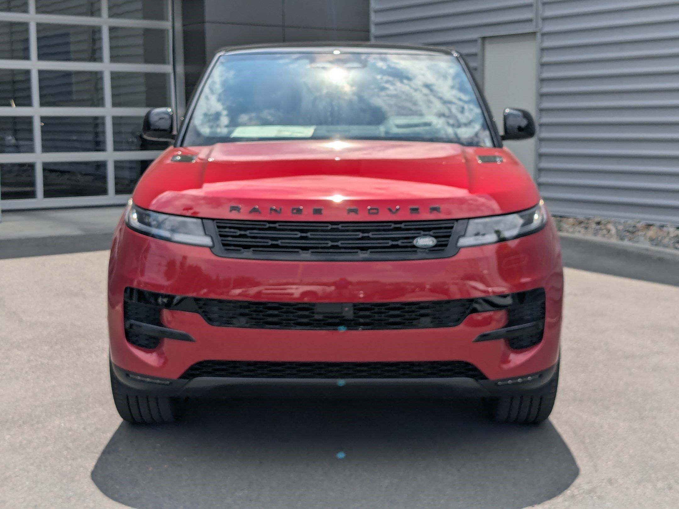 New 2026 Land Rover Range Rover Sport SE AWD/4WD image 2