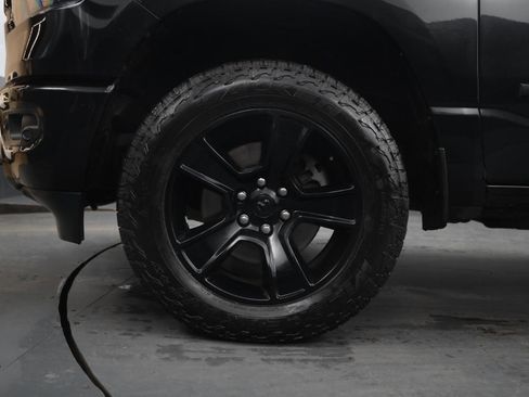 Used 2021 RAM 1500 Big Horn image 10