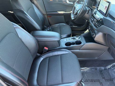 Used 2024 Ford Escape ST-Line AWD/4WD image 28