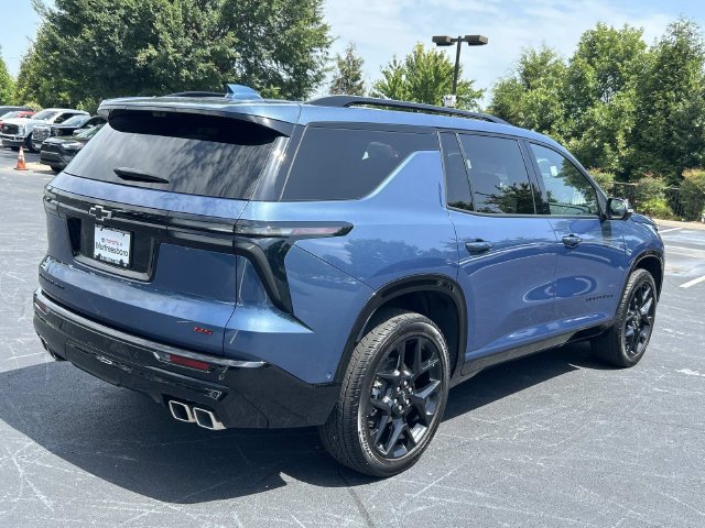 Used 2025 Chevrolet Traverse RS AWD/4WD image 4