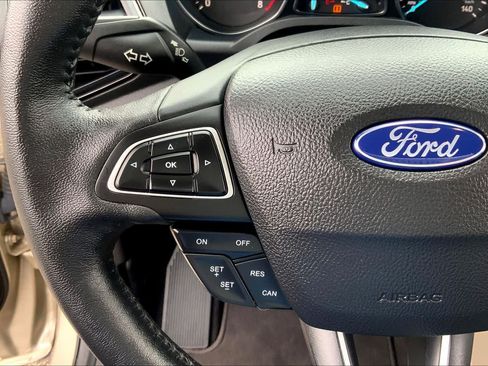 Certified 2018 Ford Escape SE w/ Ford Safe & Smart Package AWD/4WD image 20