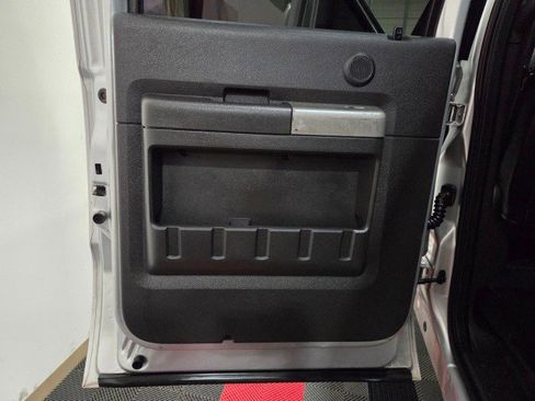 Used 2015 Ford F250 Lariat w/ Lariat Ultimate Package image 37