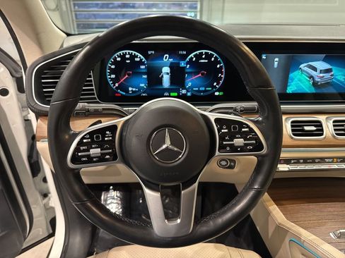 Used 2021 Mercedes-Benz GLS 450 4MATIC image 34