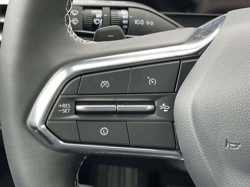 New 2026 Chevrolet Traverse LT w/ Driver Confidence Package AWD/4WD image 23