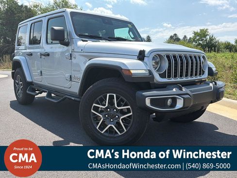 Used 2024 Jeep Wrangler Unlimited Sahara w/ Technology Group AWD/4WD image 1