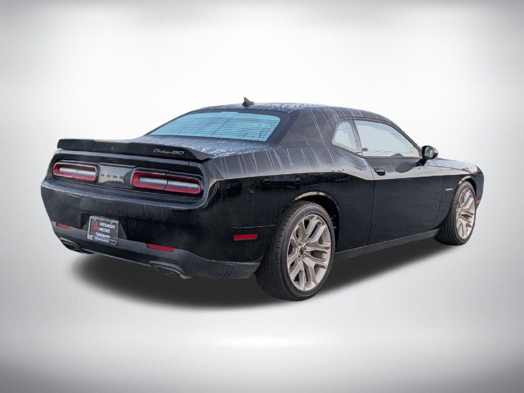 Used 2020 Dodge Challenger R/T RWD image 4