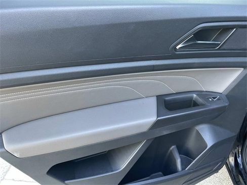 Used 2023 Volkswagen Atlas Cross Sport SE image 22