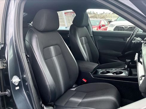 Used 2023 Honda Civic Sport image 7