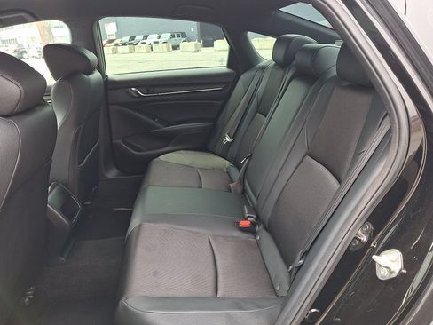 Used 2019 Honda Accord Sport image 10