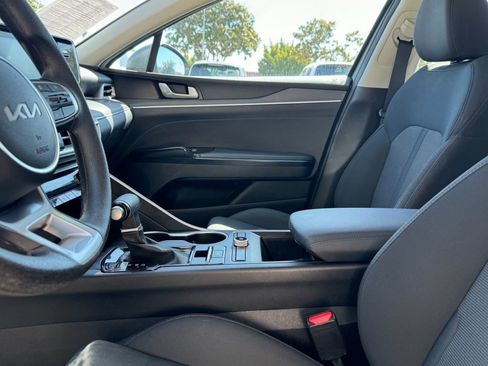 Used 2023 Kia K5 LXS image 13