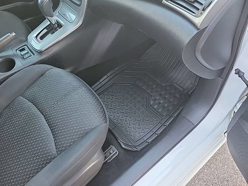 Used 2015 Nissan Sentra SR FWD image 40