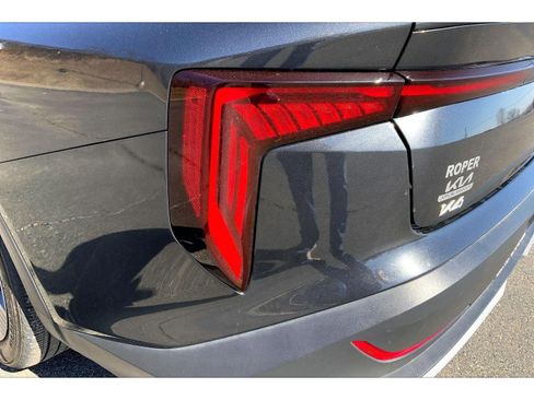 Used 2025 Kia K4 LX image 26