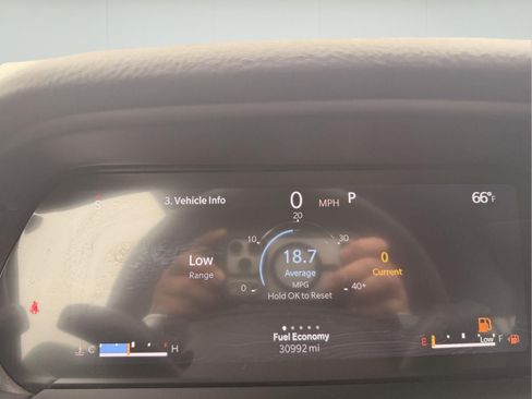 Used 2025 Jeep Grand Cherokee L Altitude RWD image 18