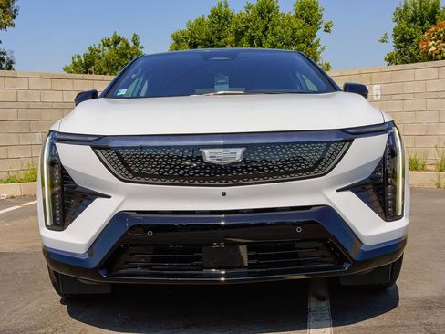 New 2026 Cadillac Optiq Sport 2 RWD image 4